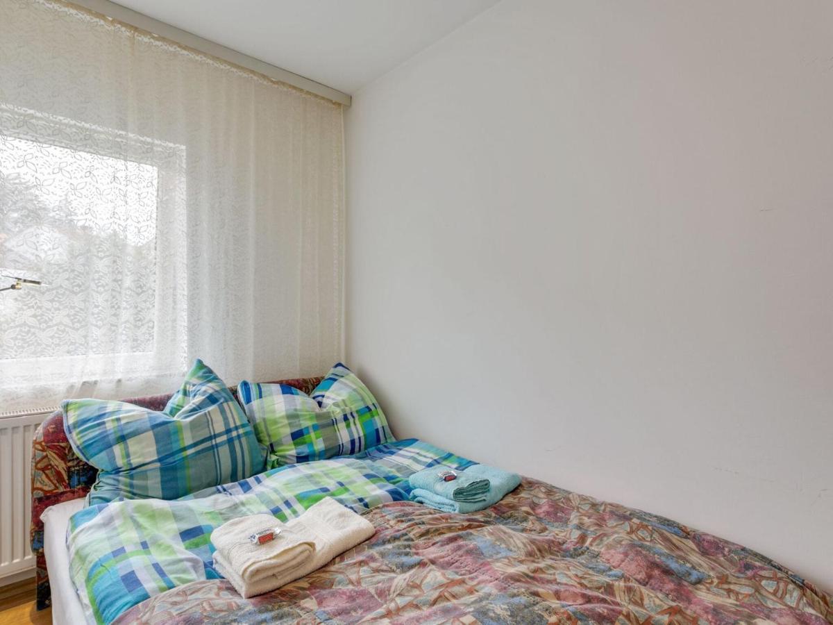 Lively Holiday Home In Wien With Private Garden Buitenkant foto
